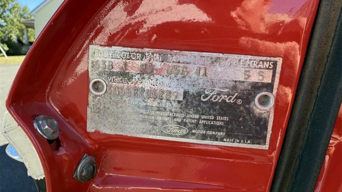 Автомобиль дня: Ford Galaxie 500 Sports Hardtop 1963½ года — фото 4