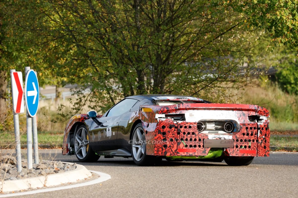 Жесткая Ferrari 296 Challenge Stradale может отказаться от гибрида ради чистых эмоций V6 — фото 4