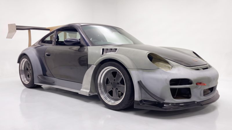 В Австралии строят Porsche 911 с передним LS V8
