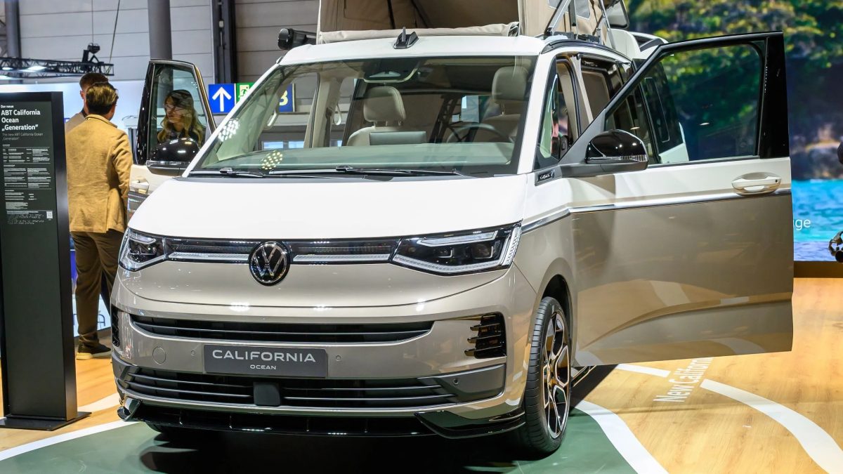 ABT придает VW Multivan и California более спортивный облик — фото 3