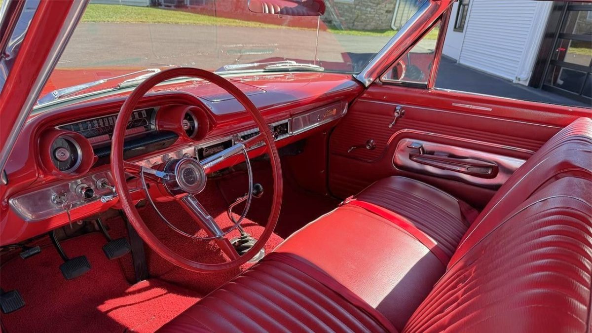 Автомобиль дня: Ford Galaxie 500 Sports Hardtop 1963½ года — фото 2