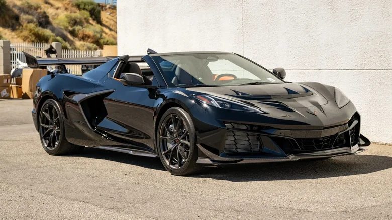 Corvette ZR1X с пробегом 30,6 км продали на $102 000 дороже рекомендованной цены