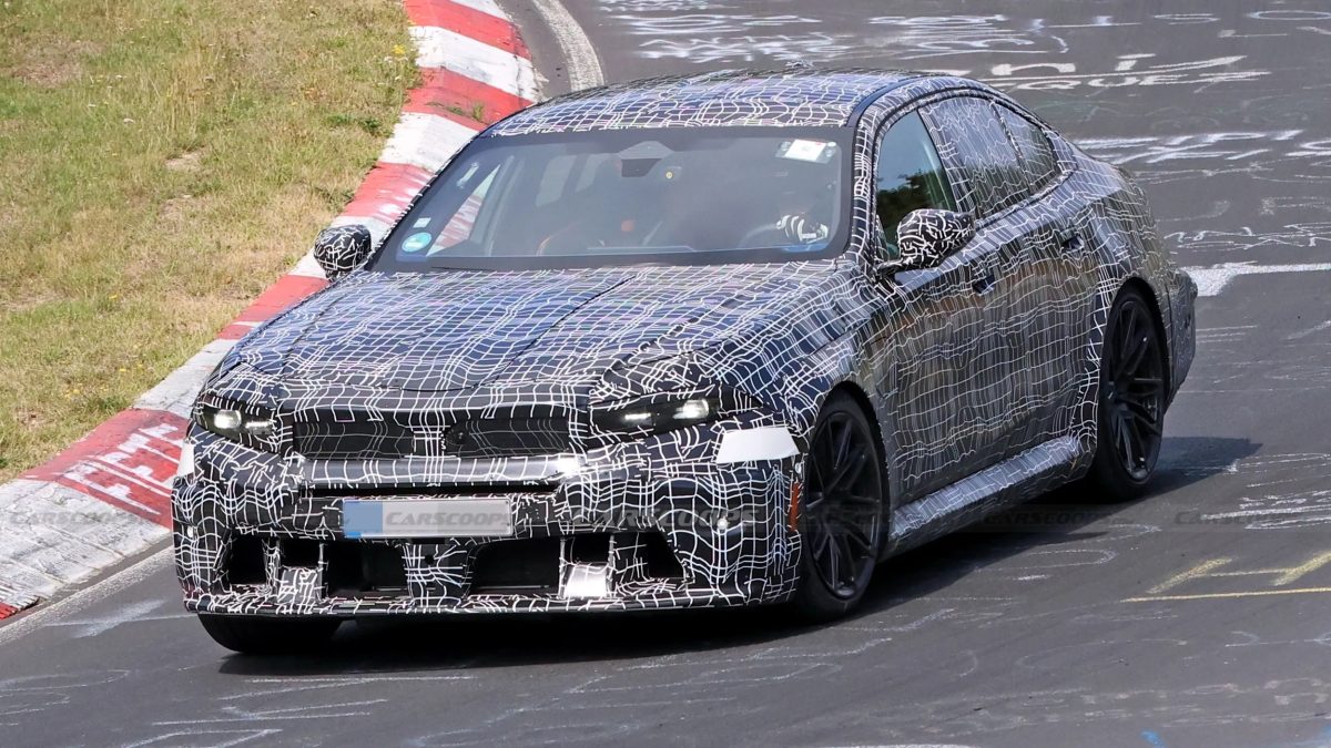 Обновлённый BMW M5 замечен на тестах на Нюрбургринге — фото 3