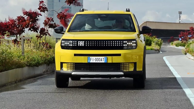 Самый доступный кросс-хэтчбек Fiat получает новое имя и новую миссию