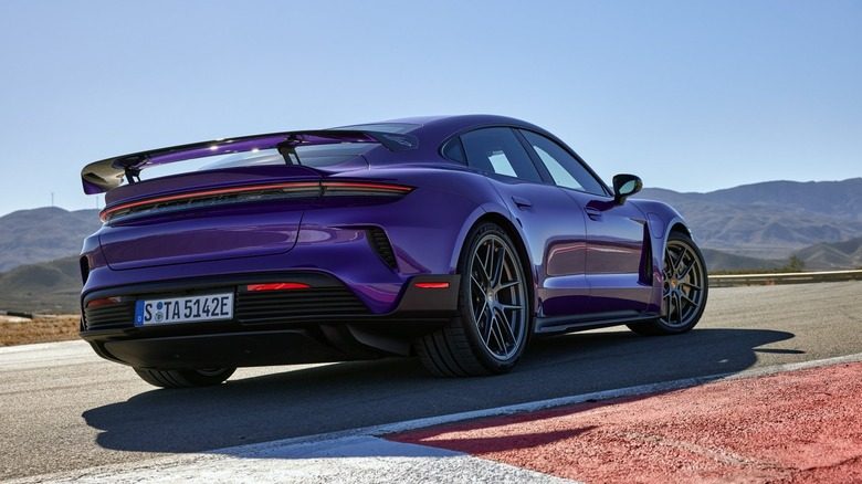 12 самых быстрых электромобилей Porsche — фото 20
