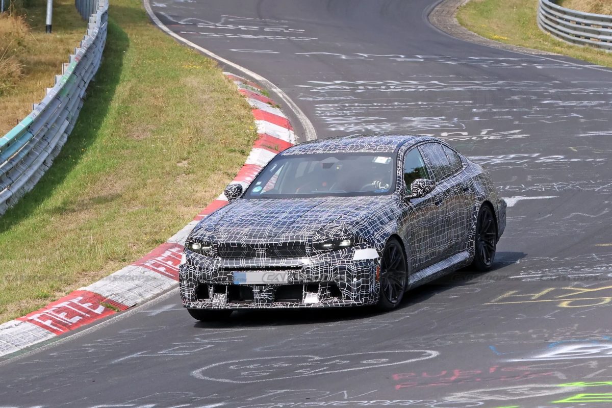 Обновлённый BMW M5 замечен на тестах на Нюрбургринге — фото 4