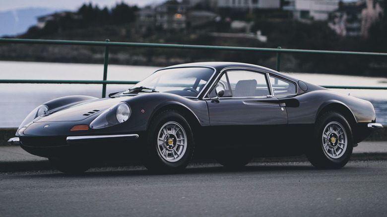 Ferrari Dino 246 GT 1969 года стала эталоном красоты — фото 3
