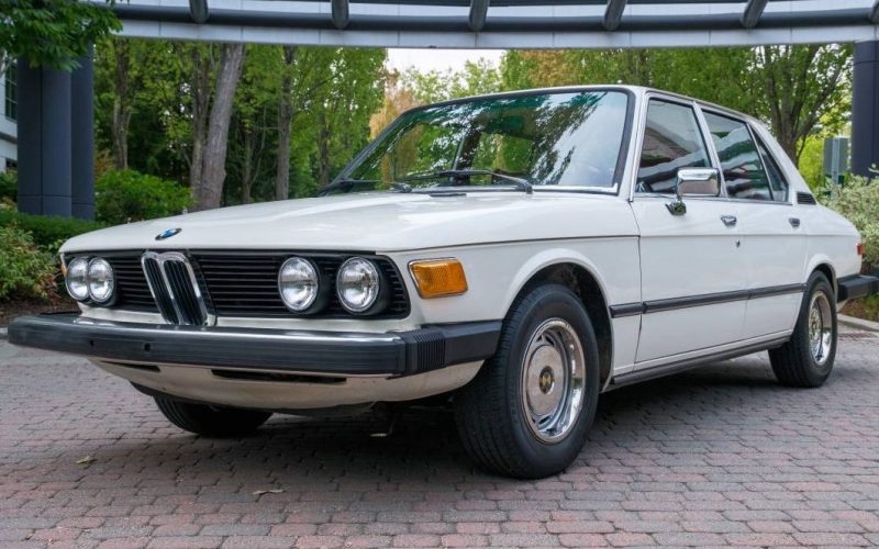 Неперестроенный survivor: BMW 530i 1976 года