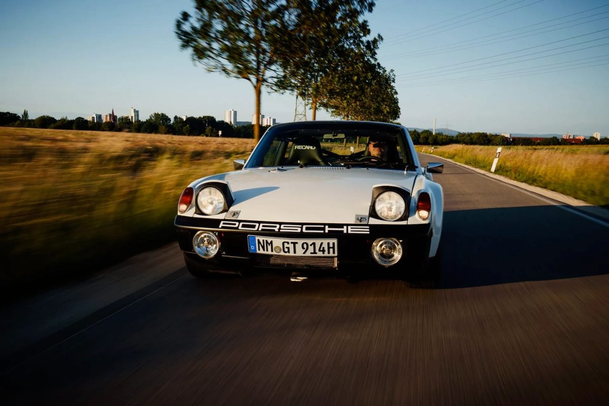 Один из величайших автомобильных дизайнеров современности владел Porsche 914. Это многое говорит об этой машине — фото 2