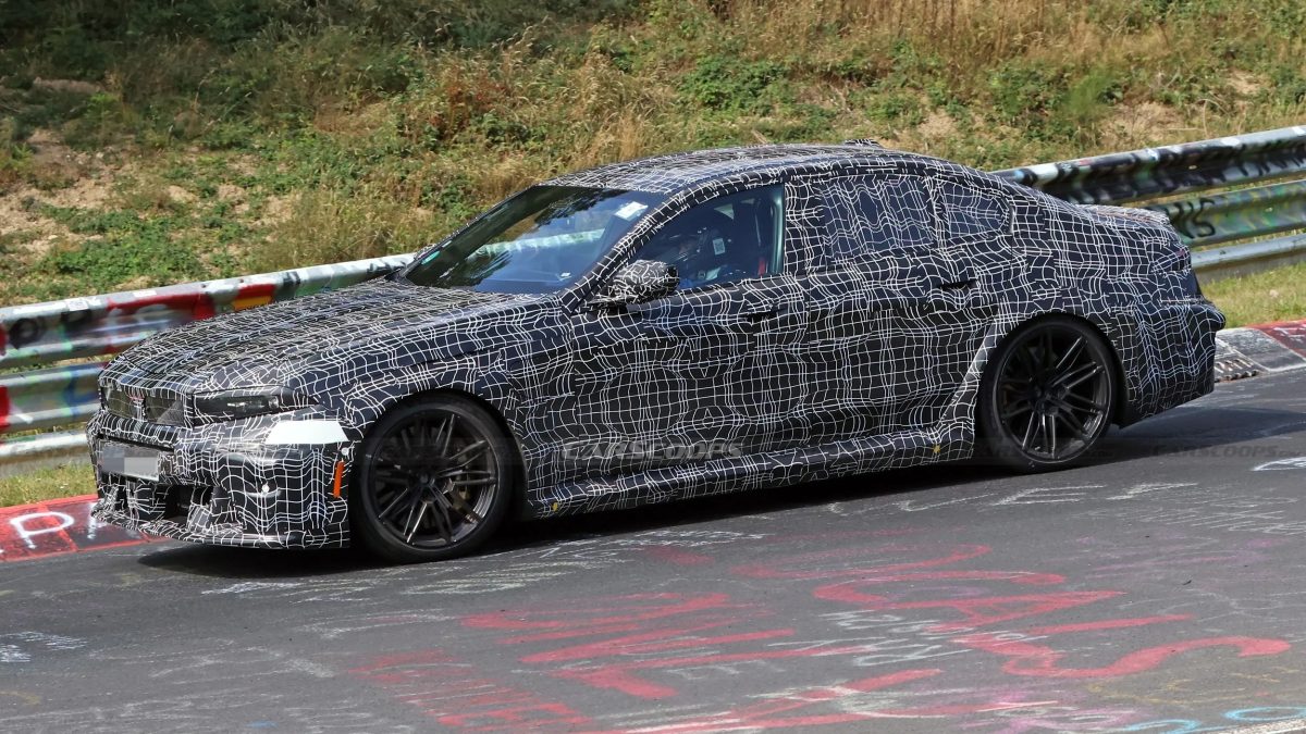 Обновлённый BMW M5 замечен на тестах на Нюрбургринге — фото 5
