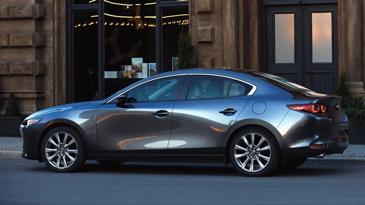 Продажи Mazda резко выросли в прошлом месяце, включая MX-5 — фото 2
