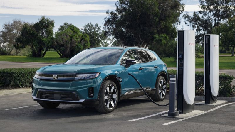 Honda разработает беспроводную зарядку электромобилей в движении