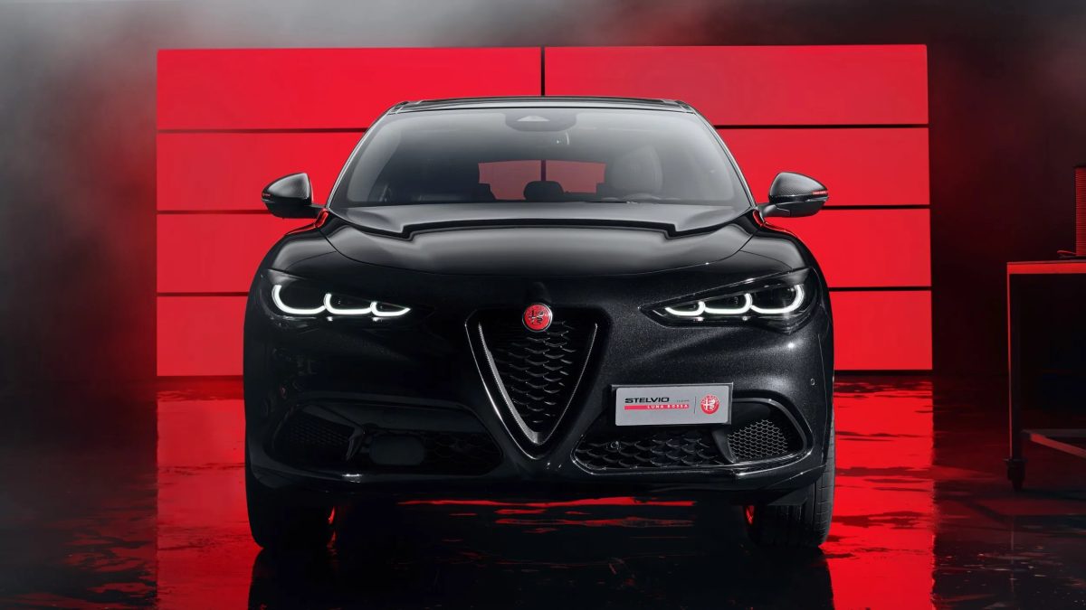 Вся линейка Alfa Romeo получила оформление в духе гоночной яхты — фото 7