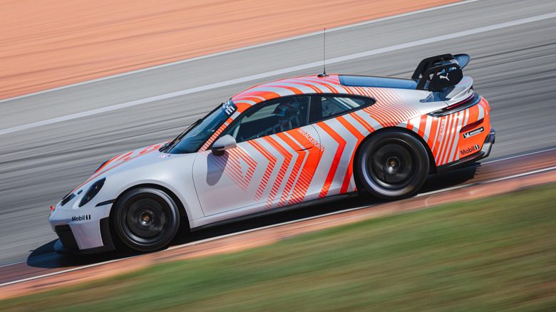 Porsche 911 Challenge заставит сказать: «Замолчите и заберите мои деньги!» — фото 2
