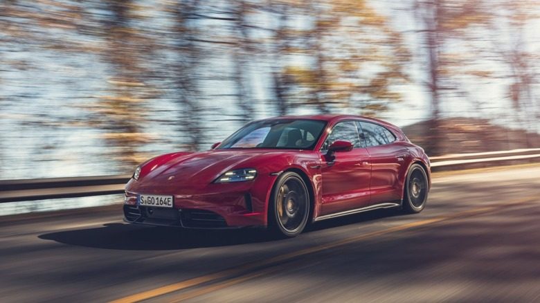 12 самых быстрых электромобилей Porsche — фото 4