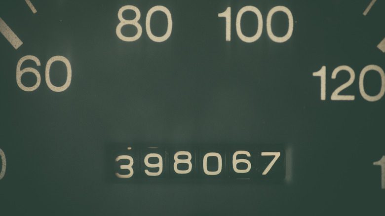 9 советов, которые помогут вашему автомобилю дожить до 482 802 км (или как можно ближе к этому)