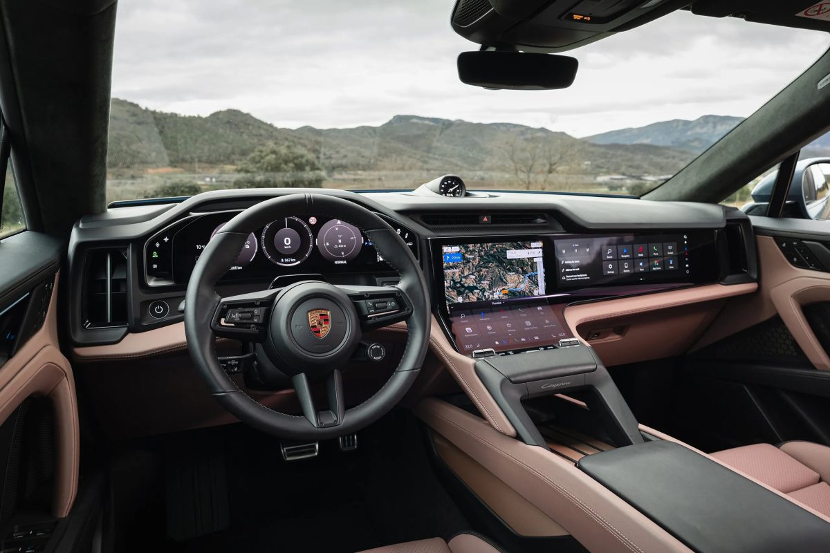 Хотите заряжать Porsche Cayenne Electric правильно? Возможно, стоит делать это самостоятельно