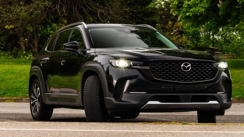 Toyota RAV4 сравнили с главными гибридами сегмента — фото 5