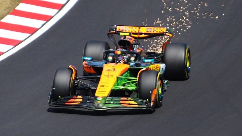 Гениальное решение McLaren для охлаждения тормозов в Формуле 1 — и почему его запретили — фото 3