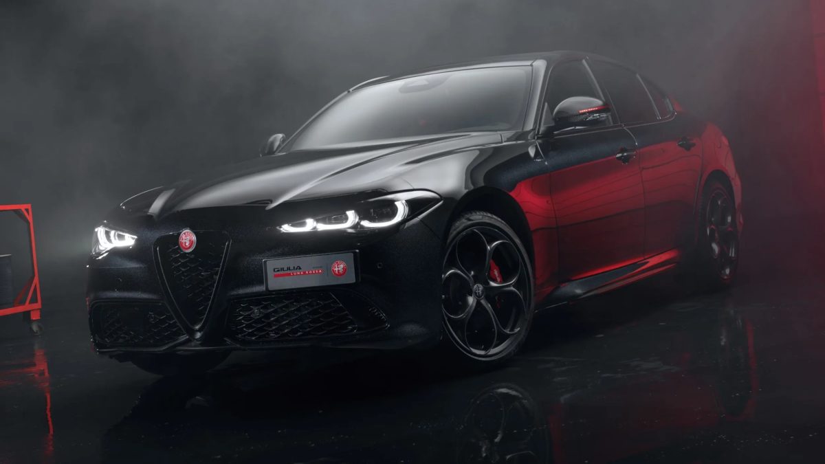 Вся линейка Alfa Romeo получила оформление в духе гоночной яхты — фото 15