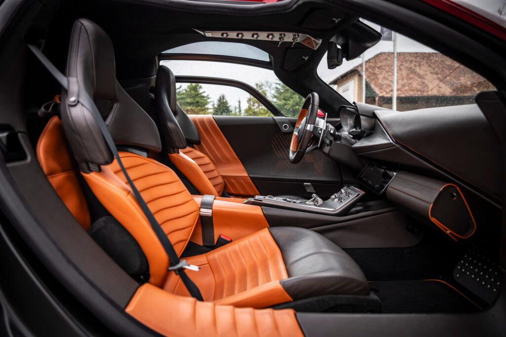 Следующая миллионная спецверсия Alfa Romeo может получить механическую коробку передач — фото 4