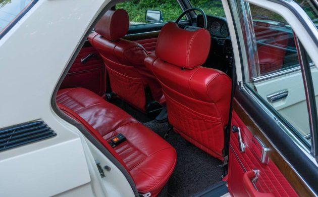 Неперестроенный survivor: BMW 530i 1976 года — фото 3