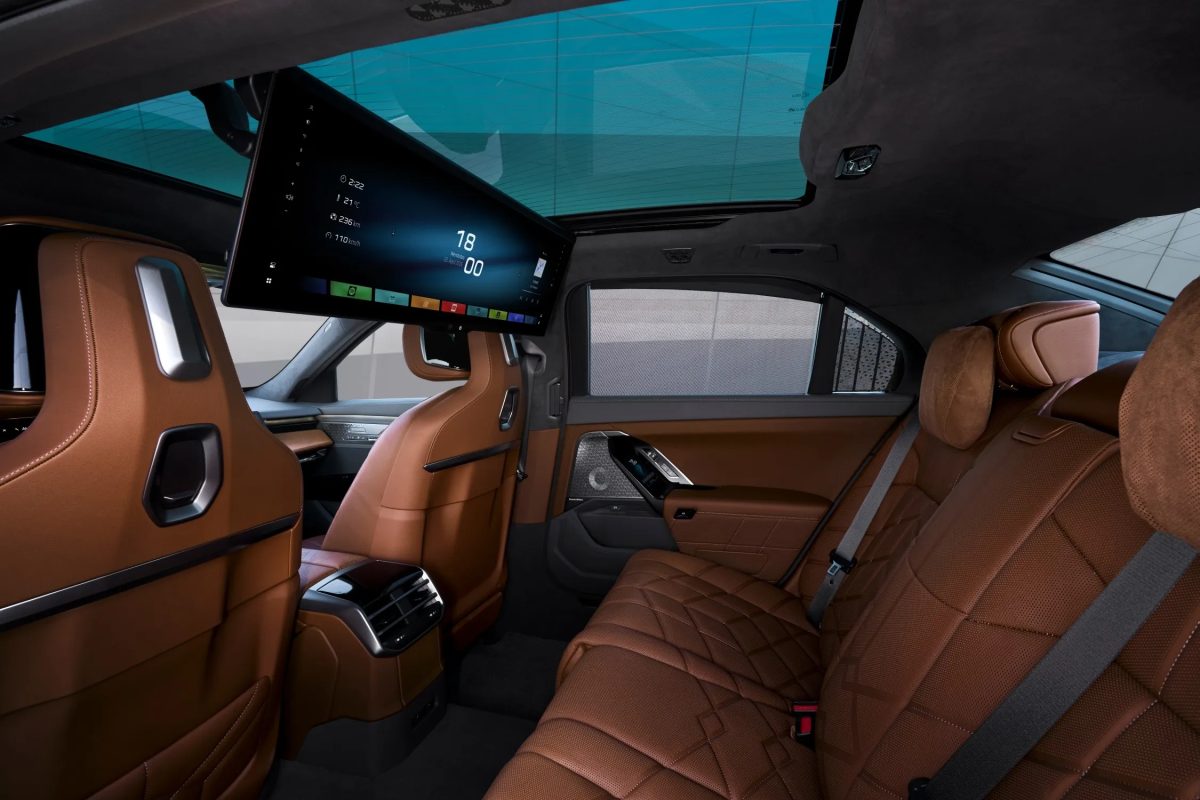 BMW iX5 60 xDrive достигает 460 кВт (Источник: BMW)