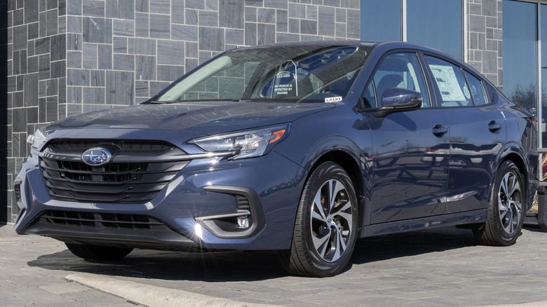 Toyota Camry — не единственный седан с полным приводом: 5 альтернатив, которые стоит рассмотреть — фото 10