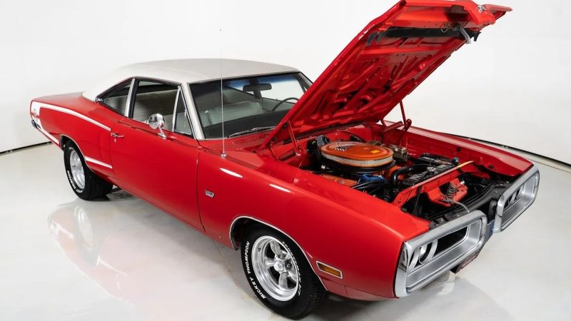Dodge Super Bee 1970 года с пробегом менее 4 000 миль выставлен на продажу и выглядит безупречно