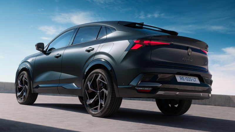 Renault Rafale Hypnotic стал самым дорогим SUV марки