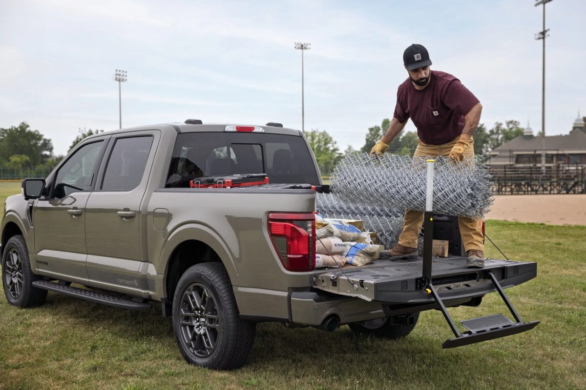 Ford F-150 2027 года получил больше мощности, буксировку без рук и гардероб Carhartt — фото 13