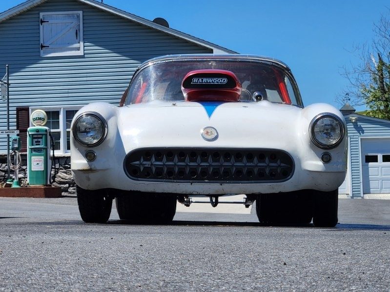 Просто добавьте биг-блок: Chevrolet Corvette 1957 года