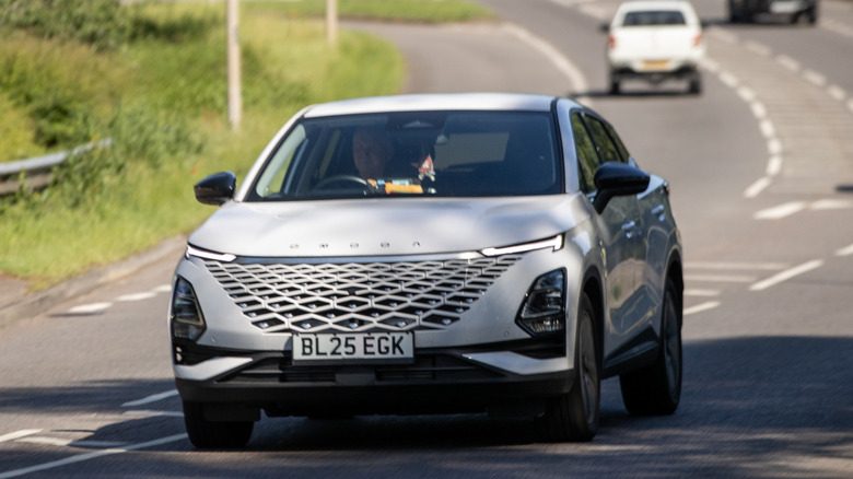 Малайзия приостановила продажи Chery Omoda 5 после инцидента с задней подвеской — фото 3