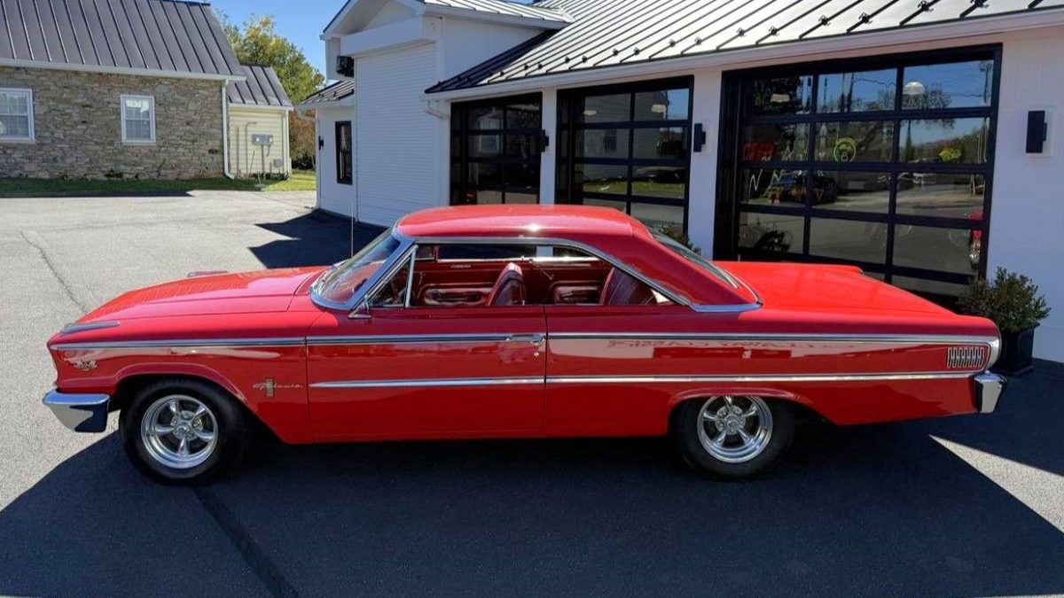 Автомобиль дня: Ford Galaxie 500 Sports Hardtop 1963½ года