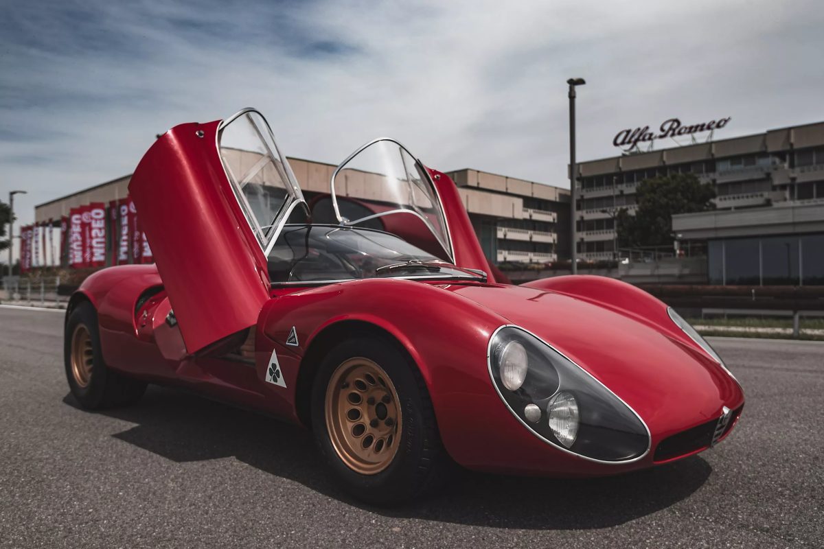 Следующая миллионная спецверсия Alfa Romeo может получить механическую коробку передач — фото 3