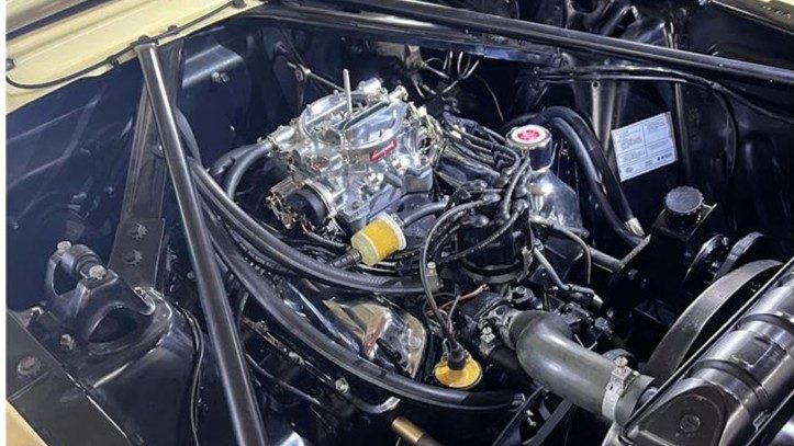 Ford Mustang Convertible 1965 года выставили на продажу — фото 2