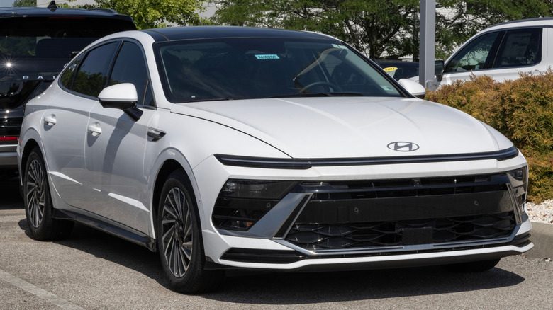 Toyota Camry — не единственный седан с полным приводом: 5 альтернатив, которые стоит рассмотреть — фото 4