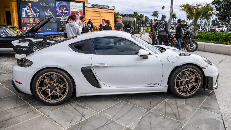 Сотни Porsche могут внезапно лишиться колес