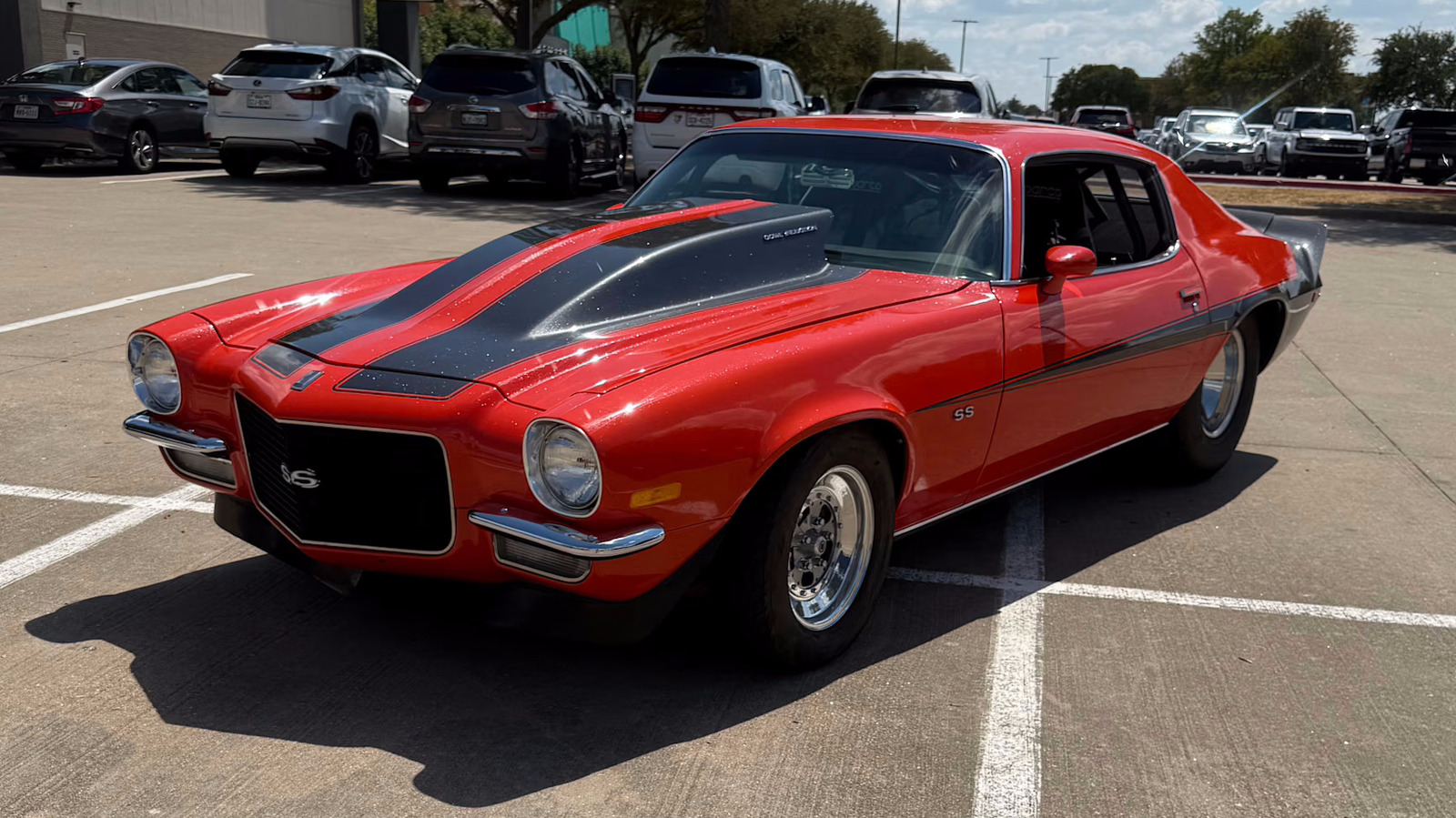 1970 Chevy Camaro RS выставили на продажу с 850 л.с. и пробегом 353 мили после постройки
