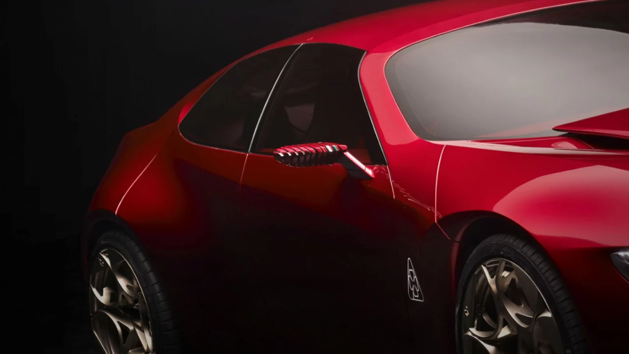 Alfa Romeo показала концепт Cuorerosso