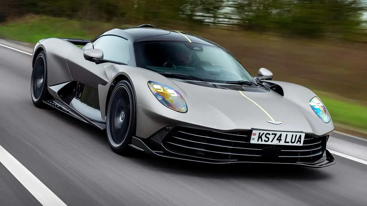 Aston Martin готовит открытый Valhalla Spider