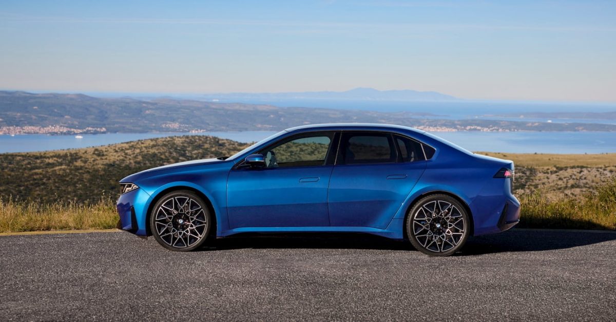 BMW открыла заказы на новый i3