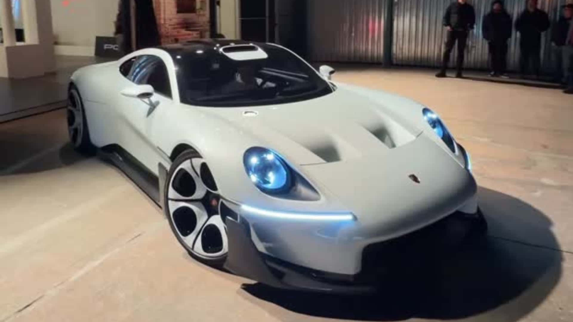 Porsche Mission S может получить V8