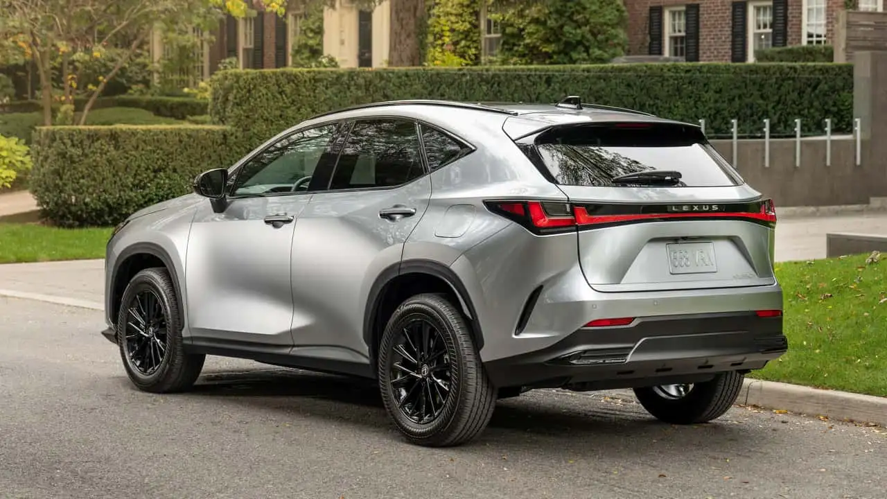 Lexus NX станет только гибридом в 2027 году