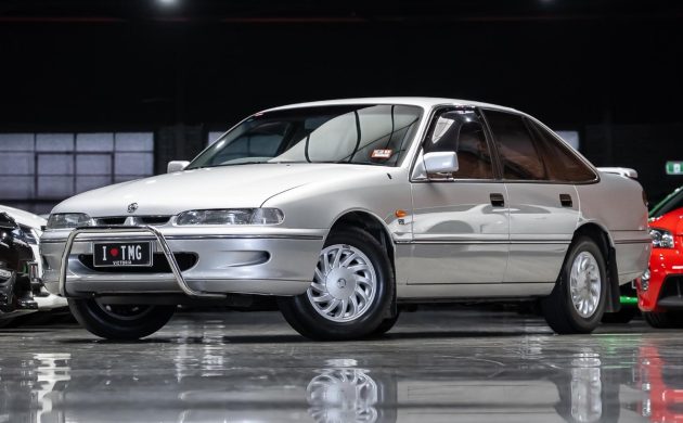 Holden VS Commodore Berlina 1997 года сохранился почти без пробега — фото 4