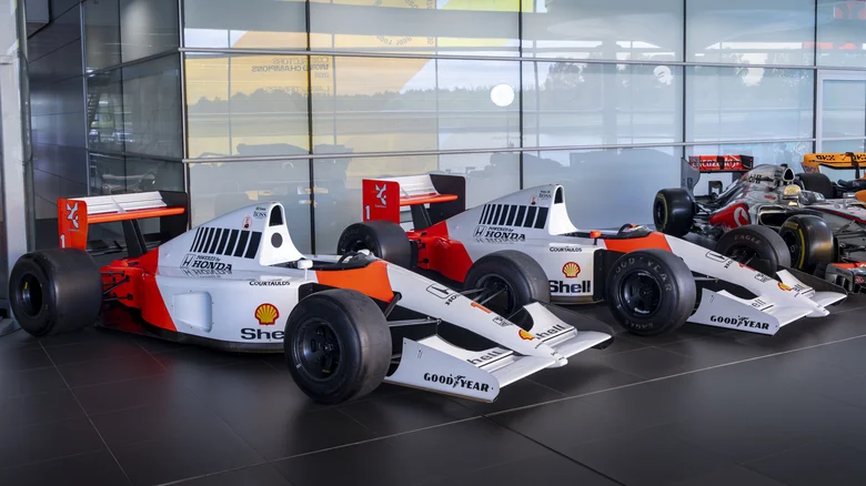 McLaren выставила на продажу пять легендарных болидов Формулы 1 — фото 3