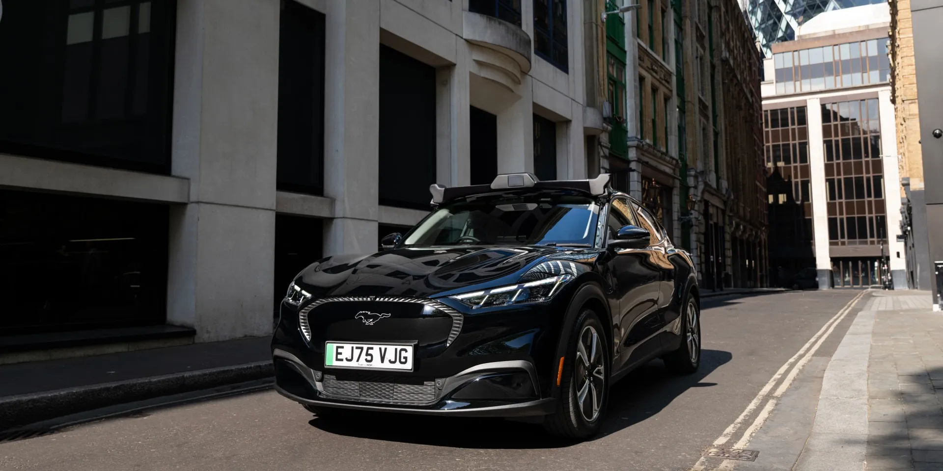 Mercedes-Benz договорилась о внедрении Wayve AI Driver в серийные автомобили