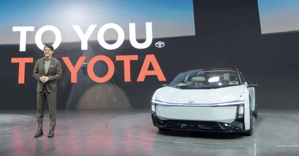 Новая Corolla: электрическая, но не только