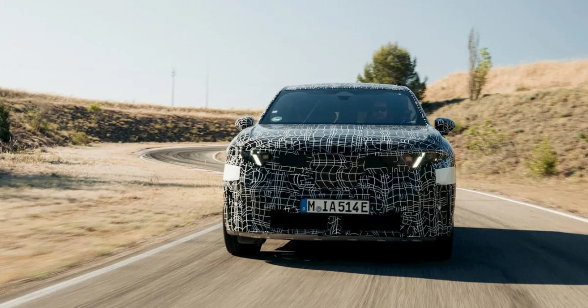 Новый BMW iX4 засветился за несколько дней до дебюта [Изображения]