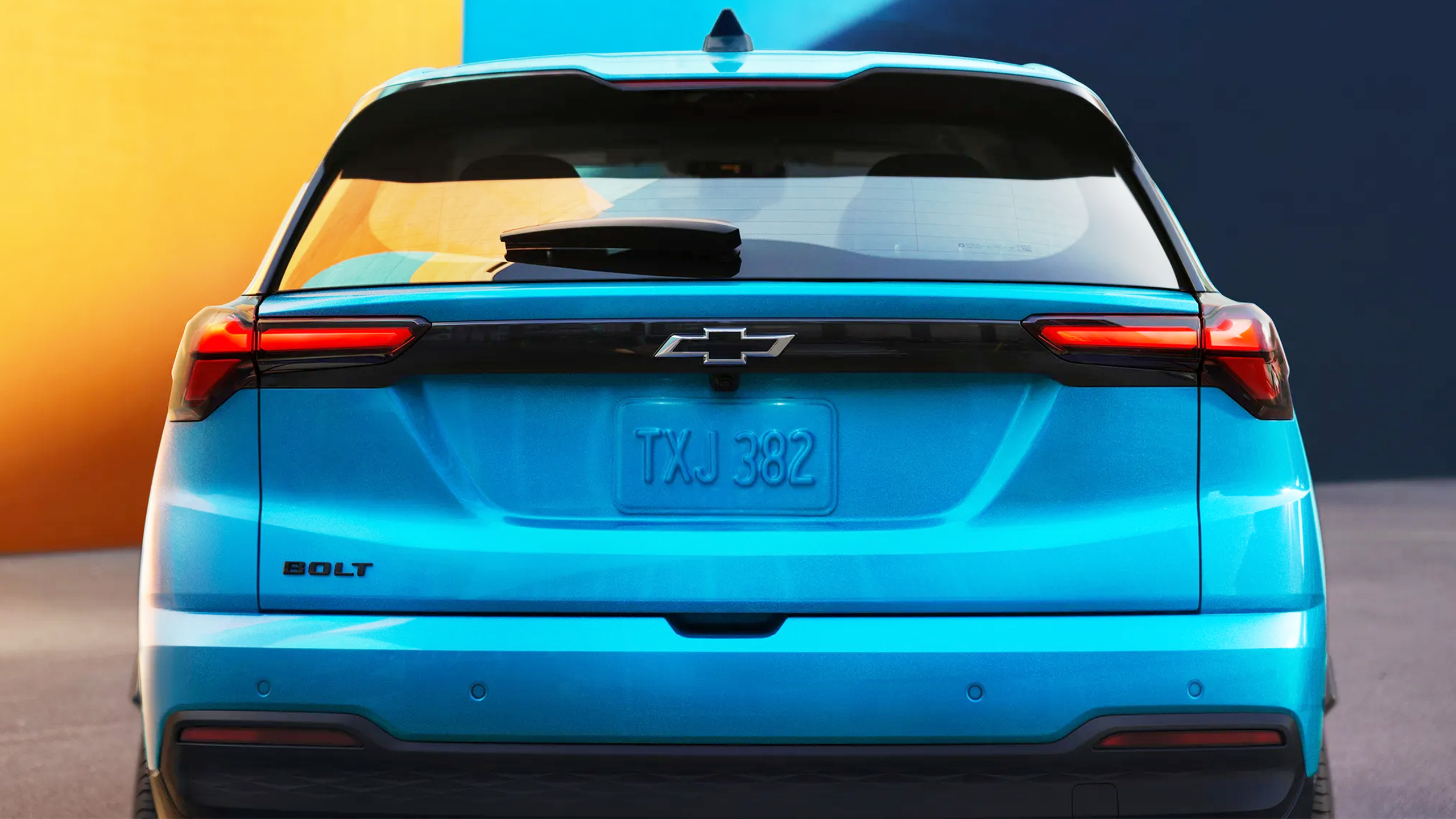Новый Chevrolet Bolt доработают из-за риска попадания воды в задние фонари
